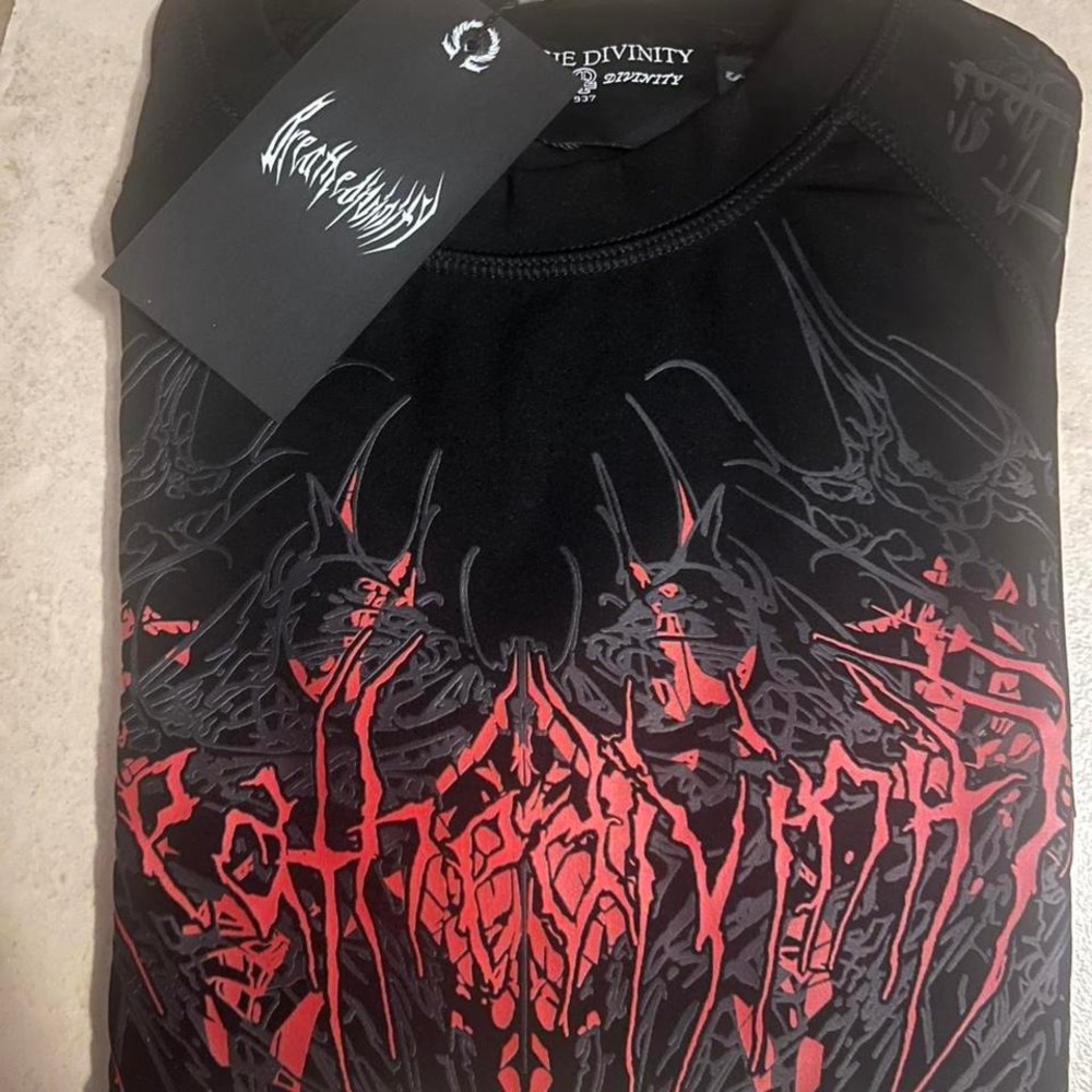 Breathe Divinity black and red shirt Size S
